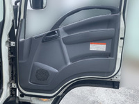 いすゞフォワードアルミウイング中型（4t）[写真24]