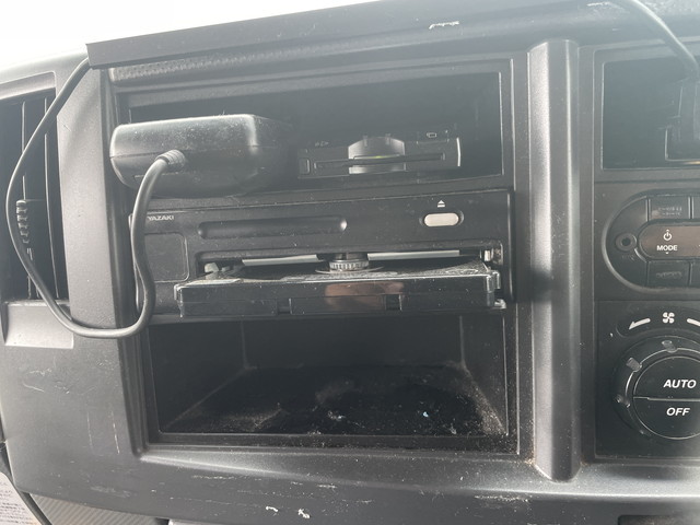 いすゞフォワードアルミウイング中型（4t）[写真33]