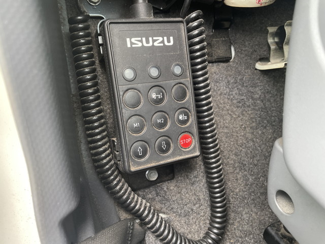 いすゞフォワードアルミウイング中型（4t）[写真36]