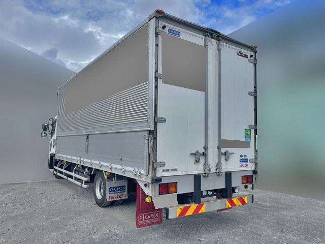 いすゞフォワードアルミウイング中型（4t）[写真04]