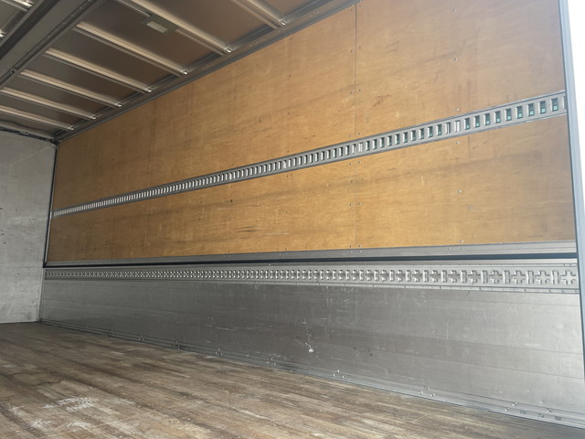 いすゞフォワードアルミウイング中型（4t）[写真08]