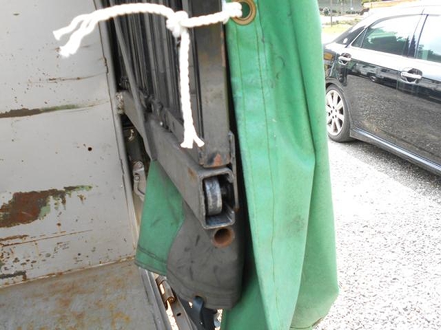 三菱ふそうキャンター幌車小型（2t・3t）[写真13]