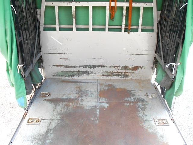 三菱ふそうキャンター幌車小型（2t・3t）[写真14]