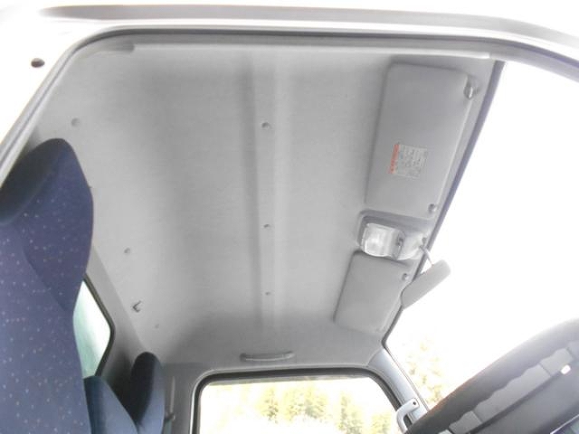 三菱ふそうキャンター幌車小型（2t・3t）[写真30]