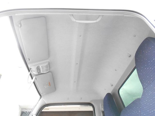 三菱ふそうキャンター幌車小型（2t・3t）[写真33]
