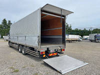 三菱ふそうスーパーグレートアルミウイング大型（10t）[写真20]