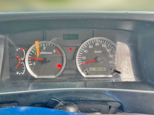 いすゞフォワードアルミウイング中型（4t）[写真26]