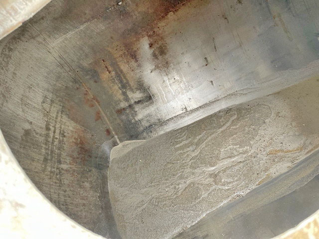 いすゞフォワード汚泥吸引車中型（4t）[写真10]