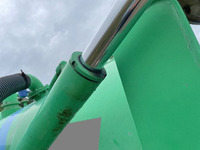 いすゞフォワード汚泥吸引車中型（4t）[写真15]