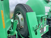 いすゞフォワード汚泥吸引車中型（4t）[写真18]