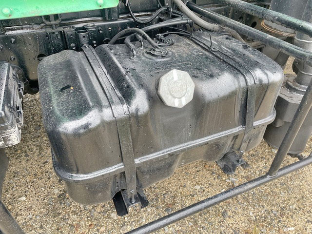 いすゞフォワード汚泥吸引車中型（4t）[写真21]