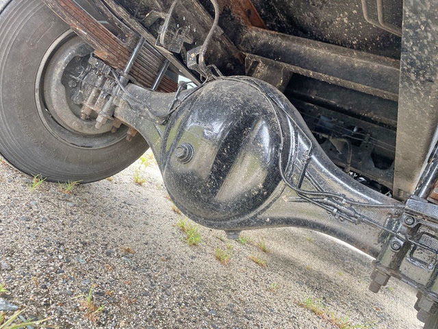 いすゞフォワード汚泥吸引車中型（4t）[写真24]