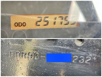 いすゞフォワード汚泥吸引車中型（4t）[写真39]