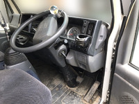 いすゞエルフ平ボディ小型（2t・3t）[写真17]