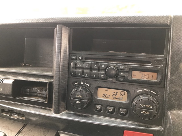 いすゞエルフ平ボディ小型（2t・3t）[写真21]