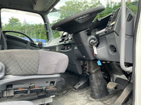 いすゞフォワード冷凍車（冷蔵車）中型（4t）[写真32]