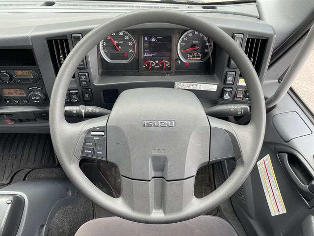 いすゞフォワード冷凍車（冷蔵車）中型（4t）[写真33]