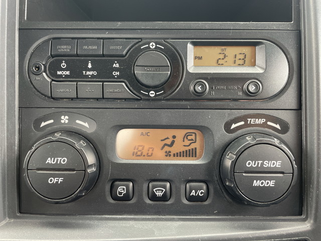 いすゞフォワード冷凍車（冷蔵車）中型（4t）[写真35]