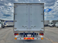 いすゞフォワード冷凍車（冷蔵車）中型（4t）[写真08]