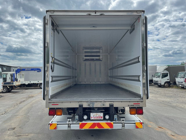 いすゞフォワード冷凍車（冷蔵車）中型（4t）[写真09]