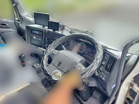 いすゞギガアルミウイング大型（10t）[写真29]