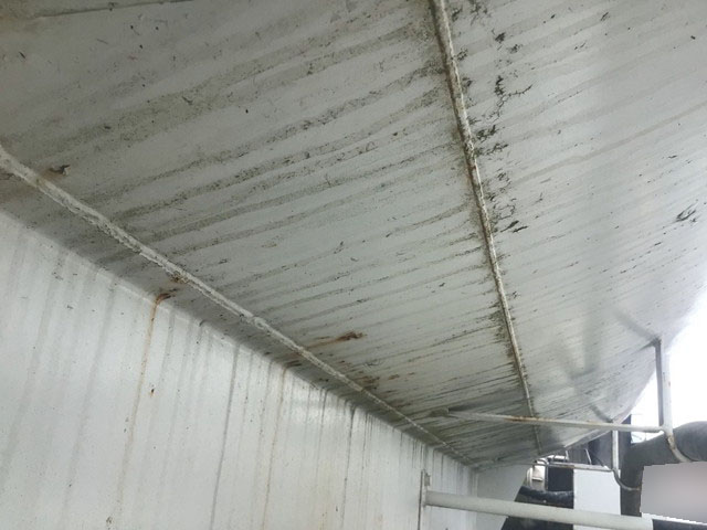 UDトラックスコンドル散水車中型（4t）[写真15]