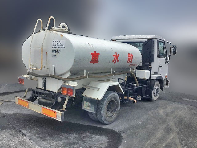 UDトラックスコンドル散水車中型（4t）[写真02]