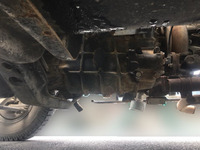 UDトラックスコンドル散水車中型（4t）[写真20]