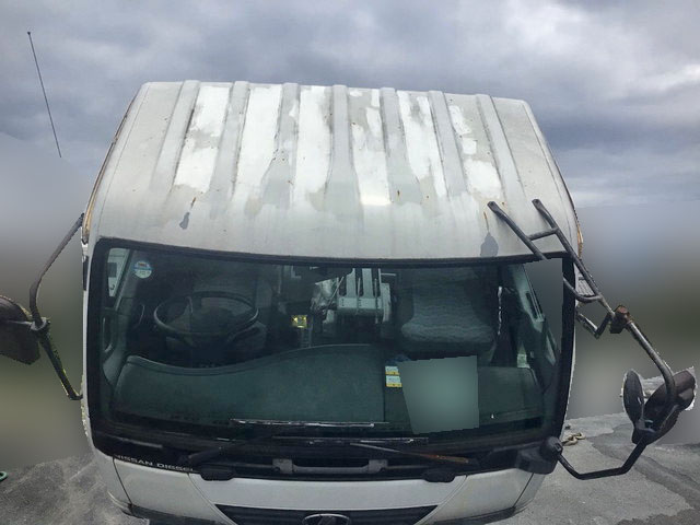 UDトラックスコンドル散水車中型（4t）[写真06]