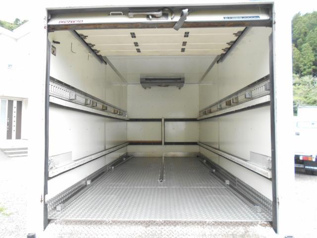 三菱ふそうキャンター冷凍車（冷蔵車）小型（2t・3t）[写真16]