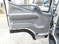 三菱ふそうキャンター冷凍車（冷蔵車）小型（2t・3t）[写真32]