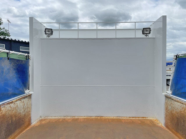 いすゞギガダンプ大型（10t）[写真10]