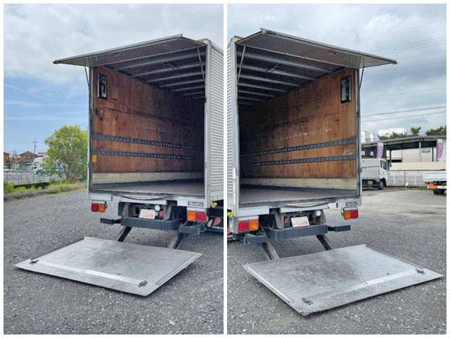 いすゞフォワードアルミバン中型（4t）[写真11]