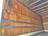 いすゞフォワードアルミバン中型（4t）[写真12]