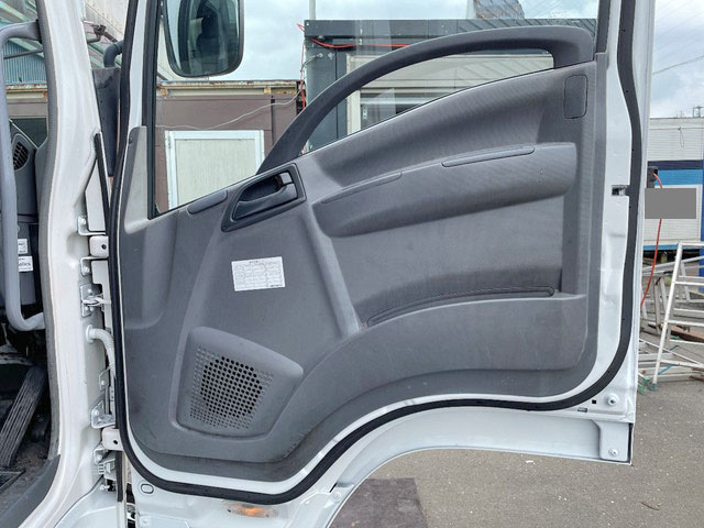 いすゞフォワードアルミバン中型（4t）[写真29]