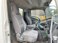 いすゞフォワードアルミバン中型（4t）[写真33]