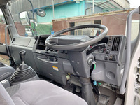 いすゞフォワードアルミバン中型（4t）[写真34]