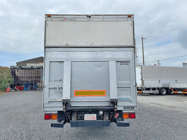 いすゞフォワードアルミバン中型（4t）[写真09]