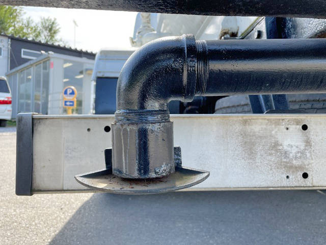 三菱ふそうキャンター散水車小型（2t・3t）[写真15]