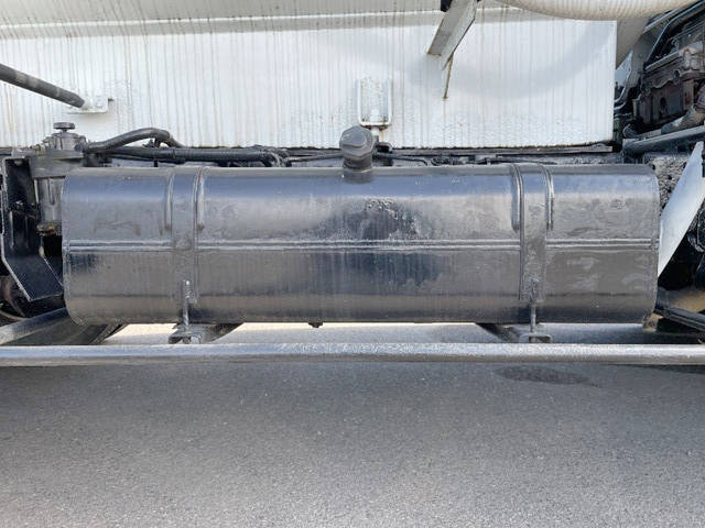 三菱ふそうキャンター散水車小型（2t・3t）[写真23]