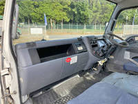 三菱ふそうキャンター散水車小型（2t・3t）[写真33]