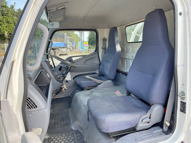 三菱ふそうキャンター散水車小型（2t・3t）[写真34]