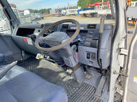 三菱ふそうキャンター散水車小型（2t・3t）[写真37]