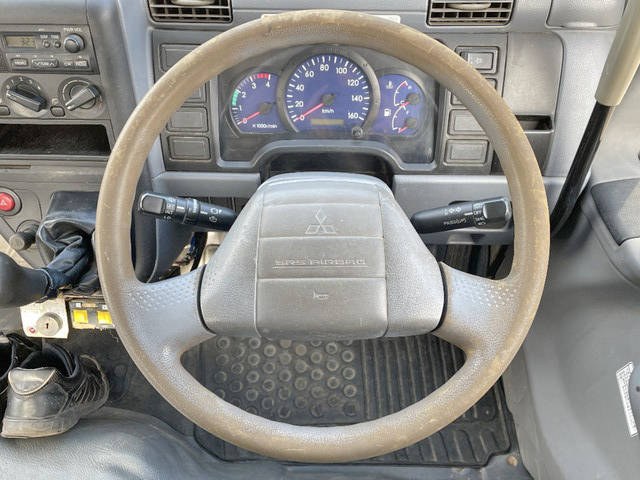 三菱ふそうキャンター散水車小型（2t・3t）[写真38]