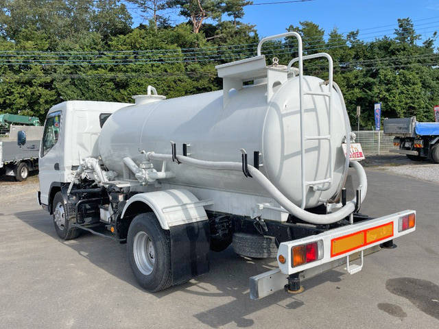 三菱ふそうキャンター散水車小型（2t・3t）[写真04]