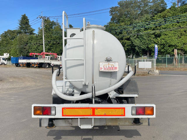 三菱ふそうキャンター散水車小型（2t・3t）[写真09]