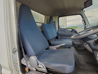 三菱ふそうキャンターアルミバン小型（2t・3t）[写真14]