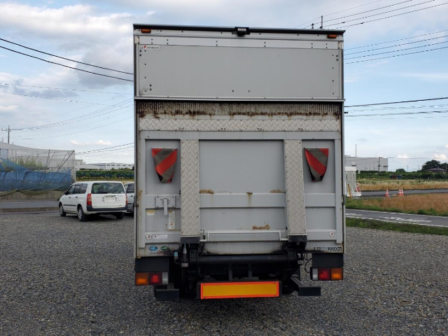 三菱ふそうキャンターアルミバン小型（2t・3t）[写真04]