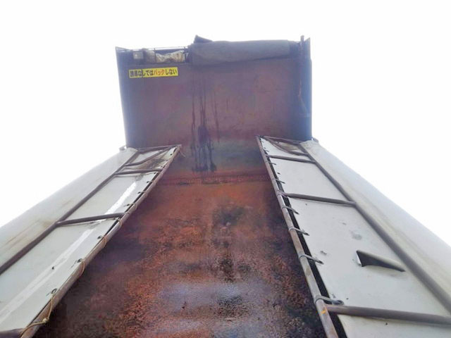 いすゞギガダンプ大型（10t）[写真07]