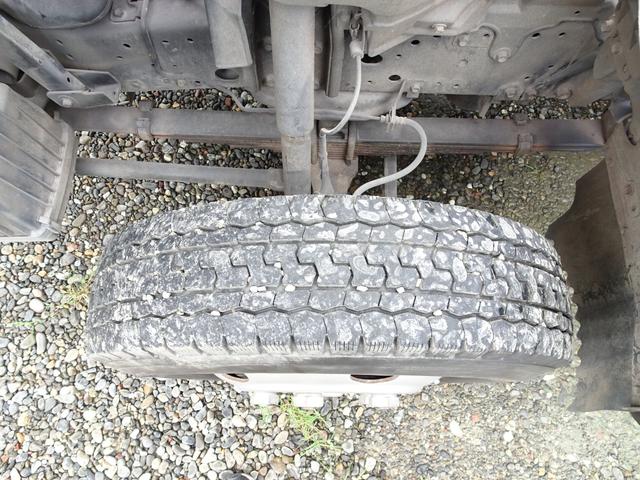 いすゞエルフクレーン3段小型（2t・3t）[写真18]